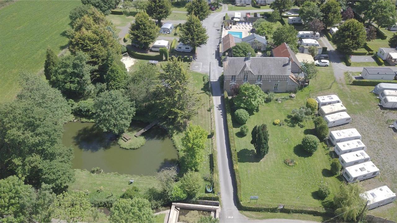 Camping Le Picard Tournieres Exterior photo